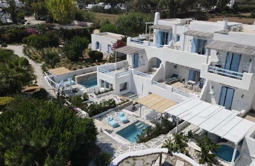 Plaka Apartment | Annio studios