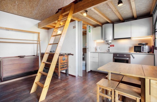 Baleal Apartment | Apartment 'Garden Studio 2' with Sea View, Shared Terrace and Wi-Fi