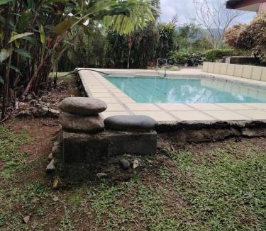 Pejibaye Apartment | Apto 5