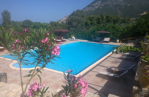 Melissopetra Hotel | Aristotelis Hotel