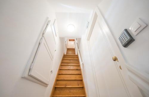 Encarnacao Apartment | Atalaia 3rd Floor