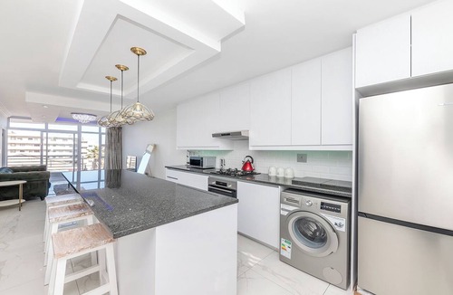Bloubergstrand Apartment | Atlantic Terraces 14, with Inverter by HMH