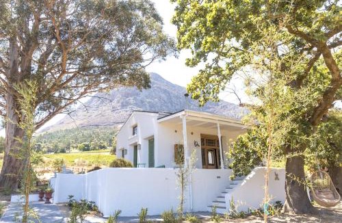 Franschhoek House | Authentic and Charming French-inspired Cottage