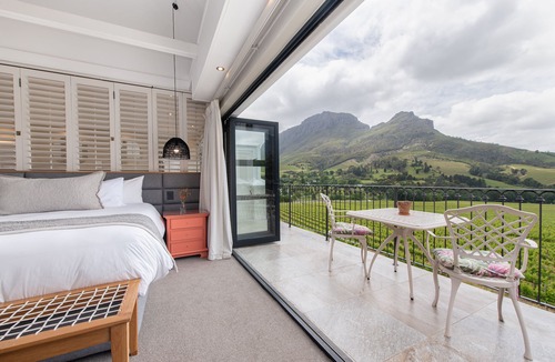 Cape Winelands Cabin | Banhoek Lodge