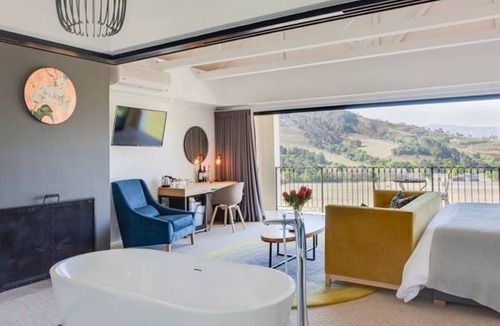 Cape Winelands Cabin | Banhoek Lodge