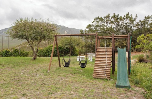 Bot River Villa | Barton Plover Villa Near Hermanus - Pool & Hot Tub