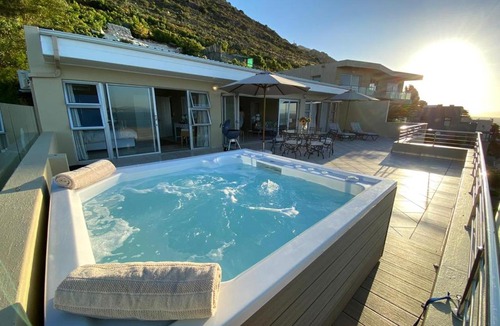 Mountainside Apartment | Bayview