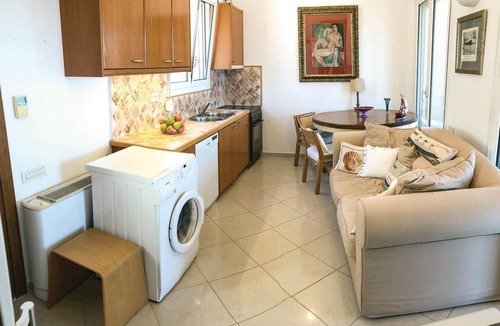 Kontos House | Beach front home in Perdika