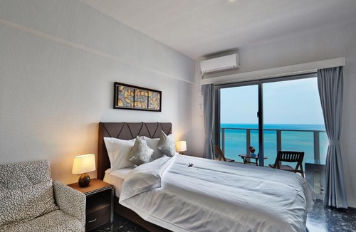 Chatan Hotel | Beach Front Tower Mihama by DSH