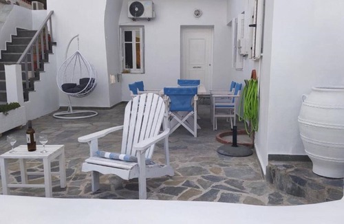 Andros Town House | Beach House Paraporti