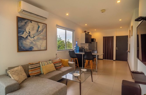 Parrita House | Beachfront Ocean-View Apartment in Gated Community