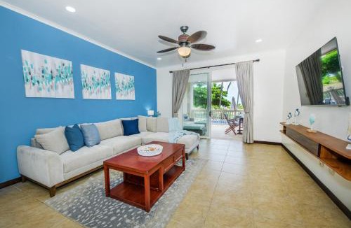 Jaco Apartment | Beachfront Palms Resort Access Pool