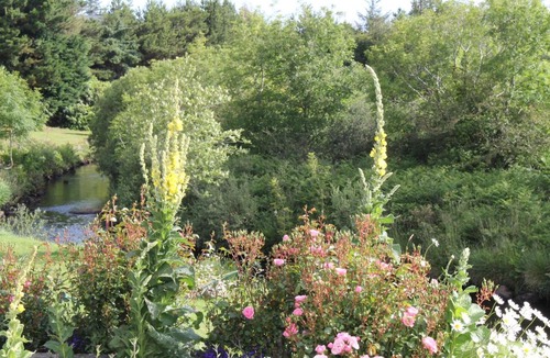 Roscoe House | Beautiful Stone Riverside Retreat Galway
