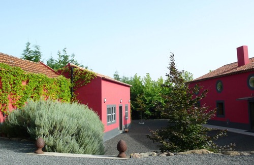 A dos Negros House | Big Red Barn - Modern Refuge in Obidos, Portugal