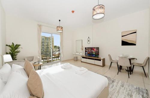 International City Apartment | Bloomfields Studio Emirates Cluster 24 Intl. City