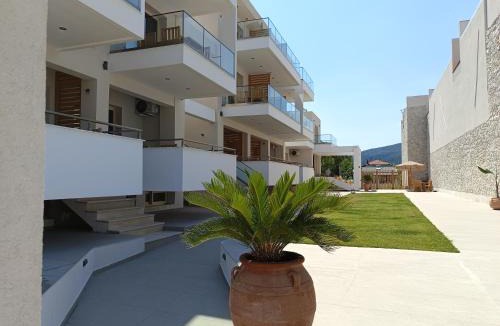 Volvi Hotel | Blueleaf