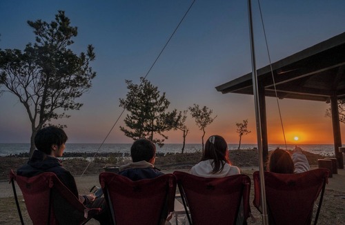 Nahari RV Rental | Bonfire coffee experience private villa rental /Aki District Kōchi
