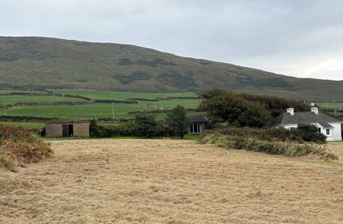 Dingle Cottage | Bosca Neadu