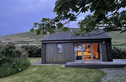 Dingle Cottage | Bosca Neadu