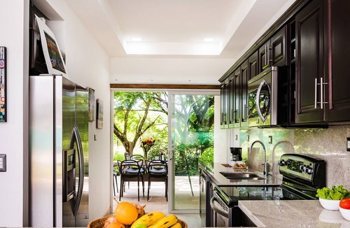 Villarreal House | Brand New 3 Bd Townhome - Resort Style Pool -10 min to Tamarindo Beach