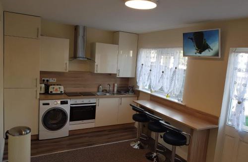 Tyrrelstown House | Bright elegant room park view