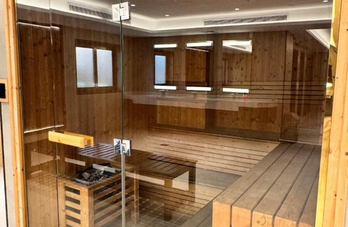 Trade Centre 1 Apartment | Burj Khalifa View from your Balcony