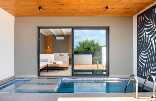 Vathi Apartment | Canes Suite Privater Pool by Interhome