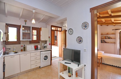Porto Lagos Cottage | Casa d'Irene: Γαλήνιο, δροσερό cottage μεσα στην καταπράσινη φύση της Σκοπέλου