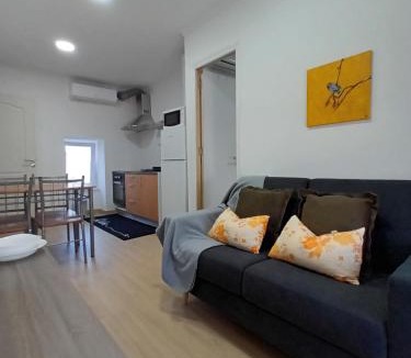 Abrantes Apartment | Casa Ocre Alojamento Local