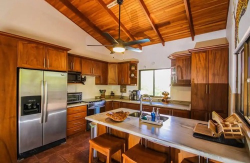 Xihu Villas House | Casa Tropical- Secluded Mountain View Pool House
