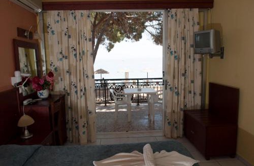 Argassi Apartment | Castello Beach Hotel