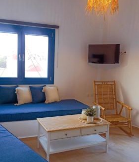 Panteli Apartment | Castle view