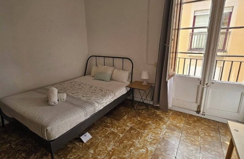 El Raval Hostel | Central and Basic Drassanes