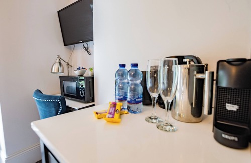 Howth Apartment | Charming Howth Marina Retreat