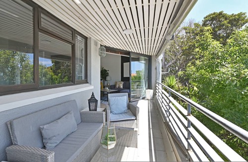 Green Point Apartment | Charming One Bed | Central Green Point | Stadium