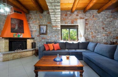 Agia Villa | Charming Villa