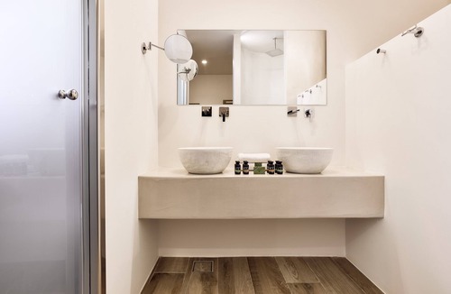 Adamas Hotel | Civitas Milos