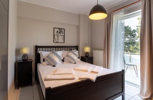 Neapoli Villa | Comfortable 3-Bedroom Seaside Maisonette