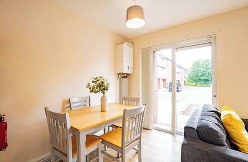 Limerick Apartment | Comfortable Limerick City Stay