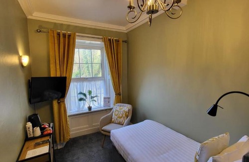 Cobh Hotel | Commodore Hotel