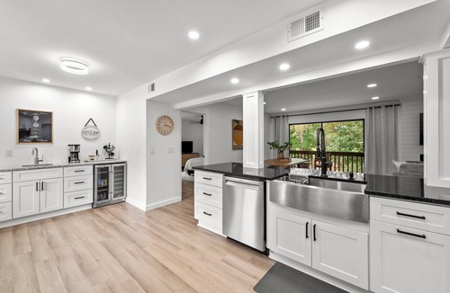 Pinehurst Condo | COMPLETELY REMODELED 3 BDR, 2 Bath, Golf Course View Condo