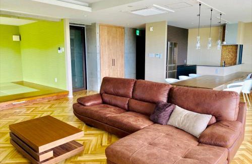 Hiyagon Villa | CONDOMINIUM 紅-BIN-