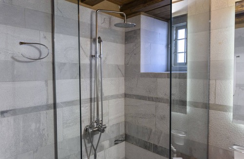 idhra Hotel | Cotommatae Hydra 1810