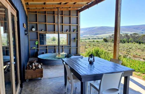Baardskeerdersbos House | Countryside Container Home