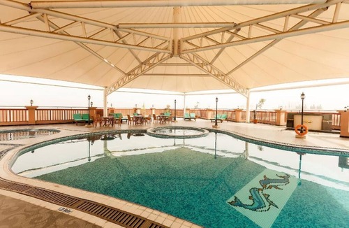 Beach & Coast Apartment | Deluxe Suite Near American School