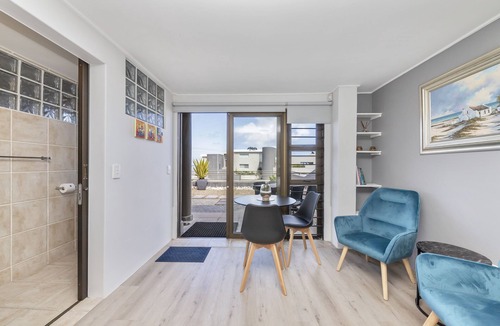 Bloubergstrand Apartment | Demi de Mêlée A - Studio, Blouberg by HMH