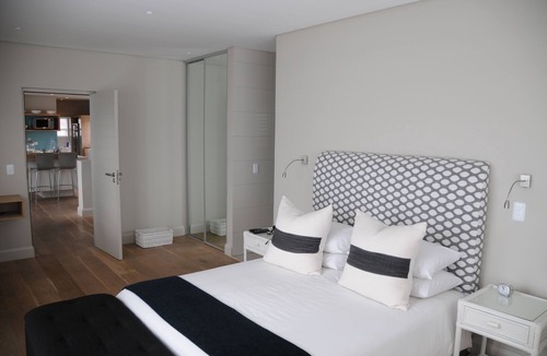 Plettenberg Bay House | Designed for luxury and to maximize the spectacular ocean and mountain views.