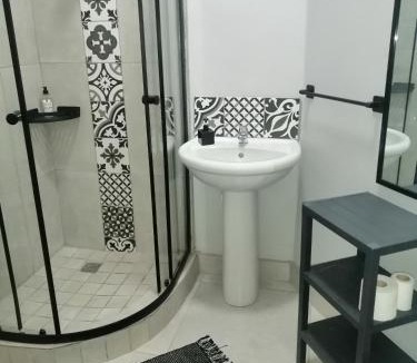 Worcester Bed & Breakfast | Die Tuis Huis Selfcatering NO LOADSHEDDING