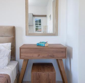 Karavomylos Apartment | Dimitris Studios