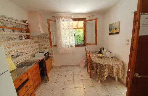 Koukounaries Apartment | Dionisos Studios and Apts Skiathos